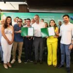 governador Elmano assina ordens de serviço para construir 9 escolas em tempo integral